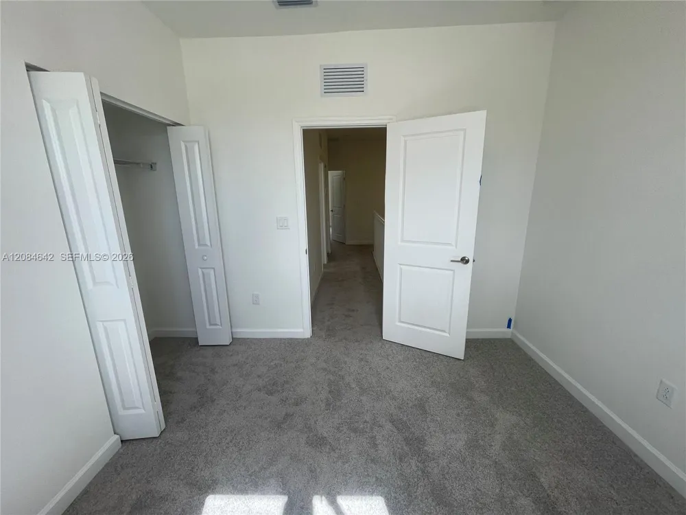 2568 SE 25th Rd #2568 Homestead, FL 33035