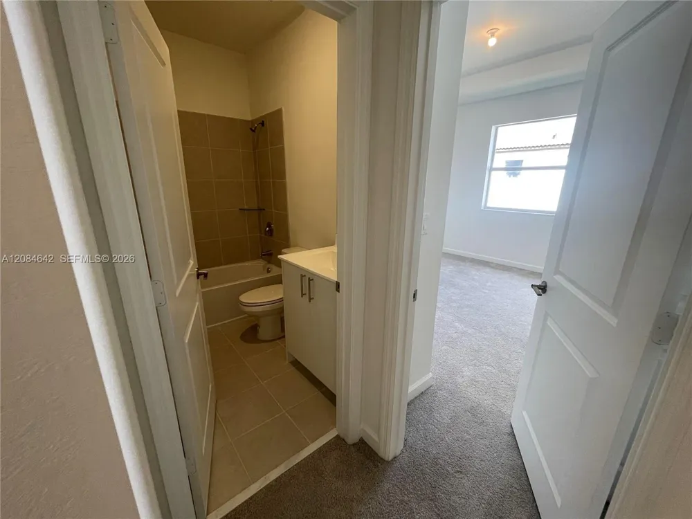 2568 SE 25th Rd #2568 Homestead, FL 33035