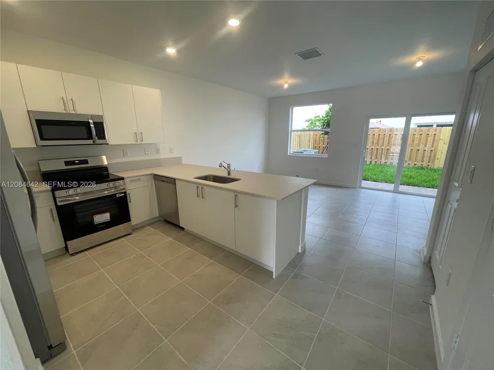 2568 SE 25th Rd #2568 Homestead, FL 33035