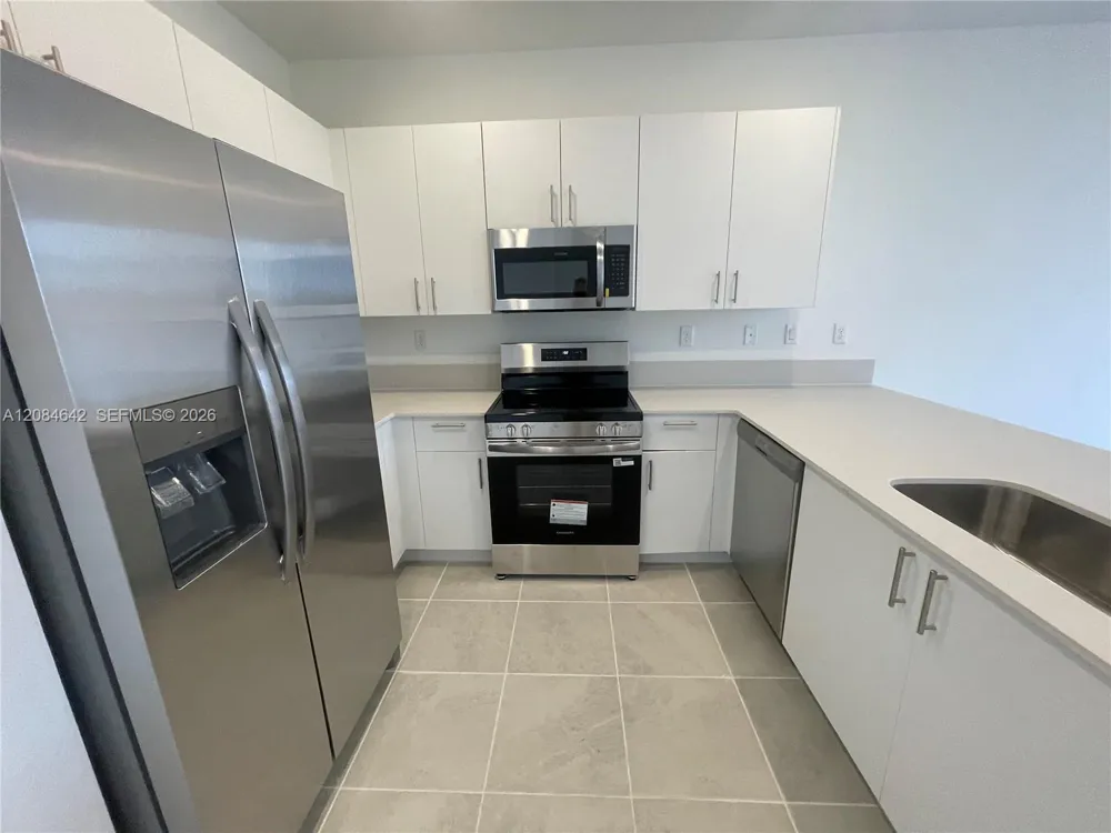 2568 SE 25th Rd #2568 Homestead, FL 33035