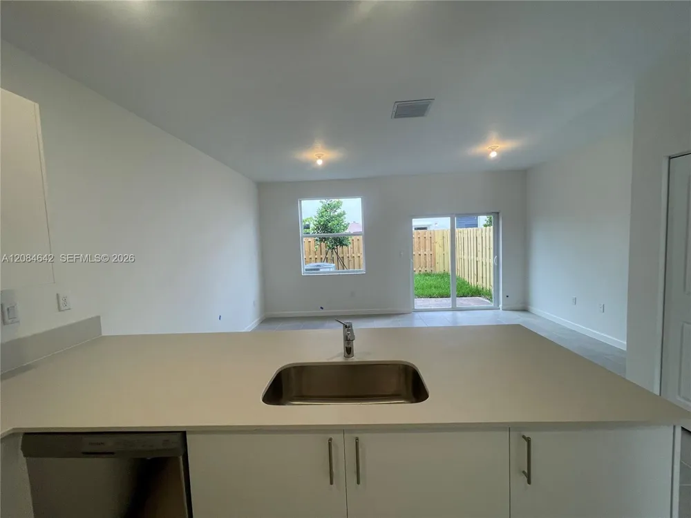 2568 SE 25th Rd #2568 Homestead, FL 33035