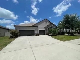 12913 UTOPIA LOOP Bradenton, FL 34211