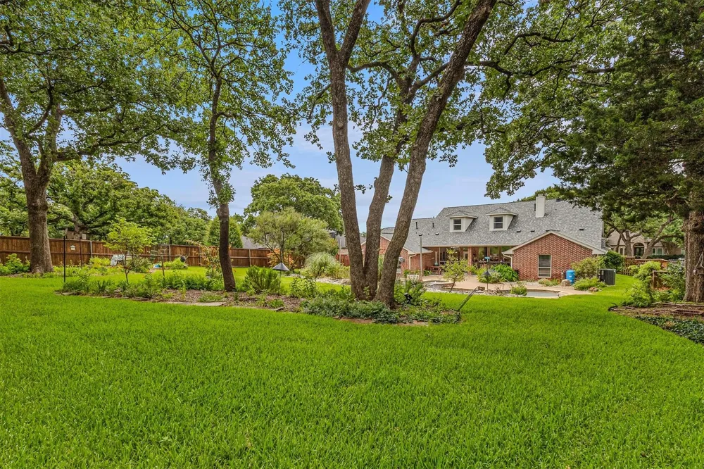 2802 Yorkshire Lane Southlake, TX 76092
