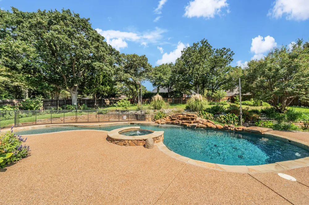 2802 Yorkshire Lane Southlake, TX 76092