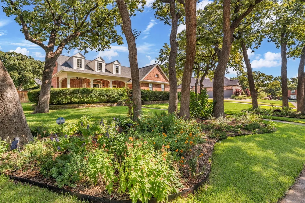 2802 Yorkshire Lane Southlake, TX 76092