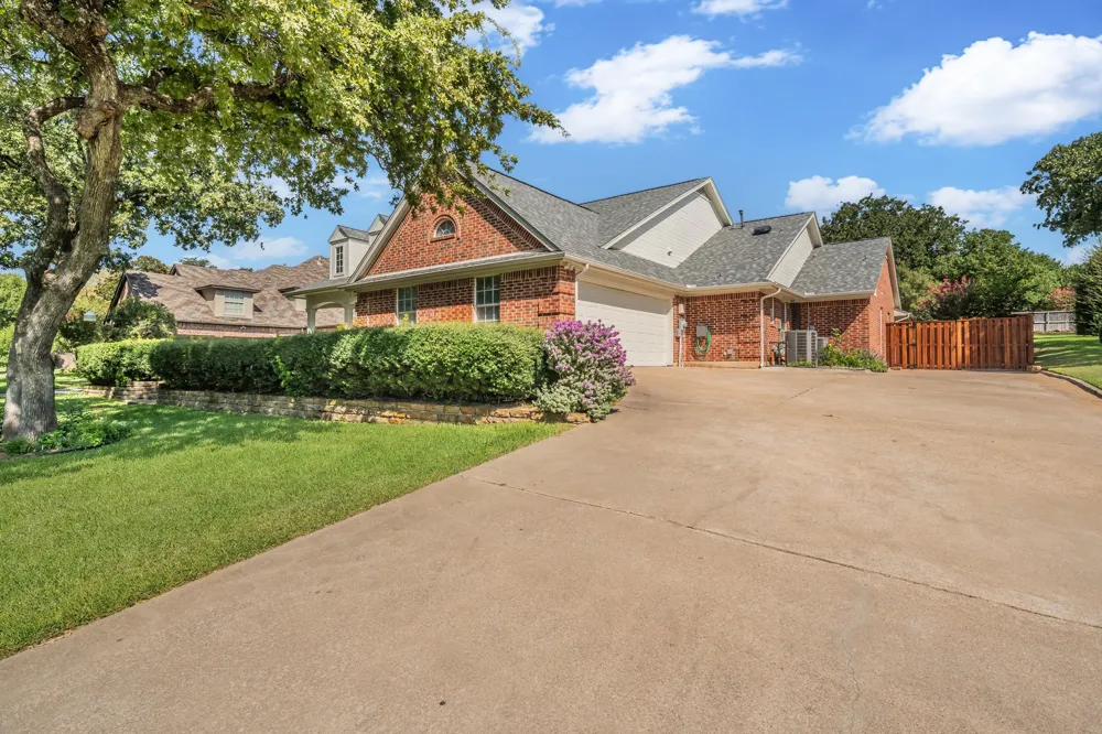 2802 Yorkshire Lane Southlake, TX 76092