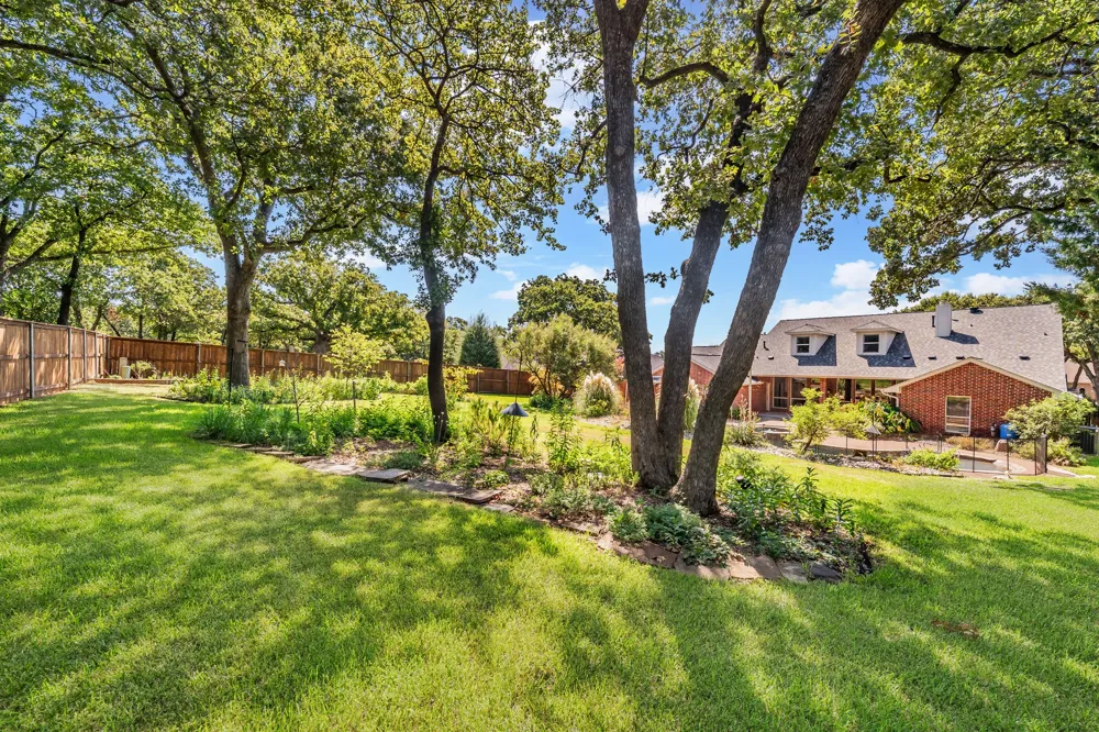 2802 Yorkshire Lane Southlake, TX 76092