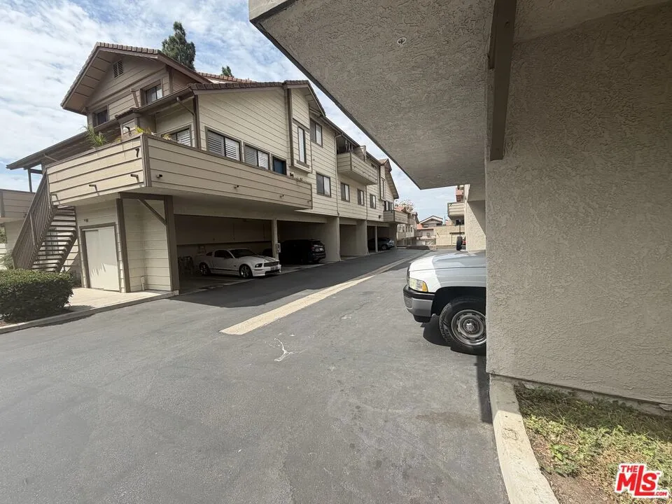 68 Maegan Place #4 Thousand Oaks, CA 91362