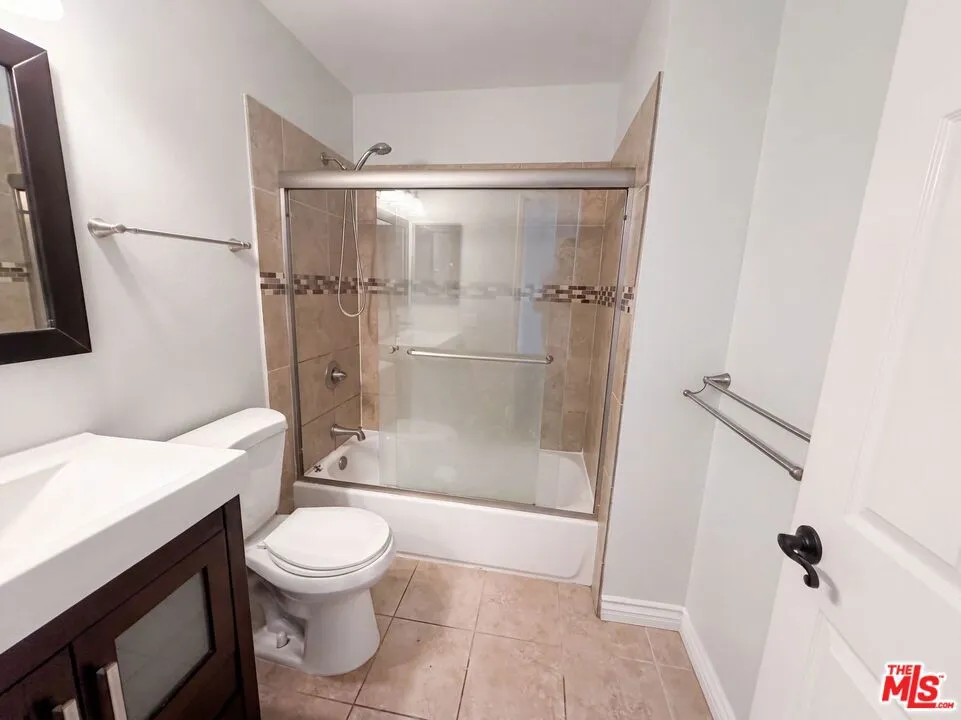 68 Maegan Place #4 Thousand Oaks, CA 91362