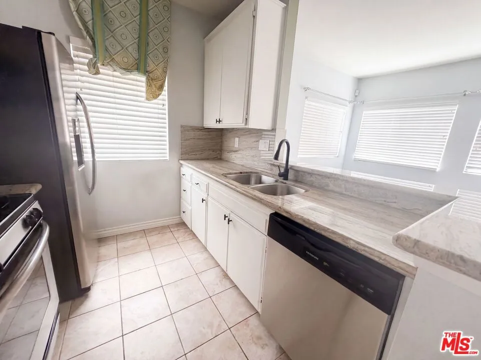 68 Maegan Place #4 Thousand Oaks, CA 91362