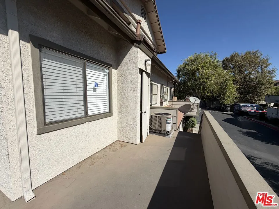 68 Maegan Place #4 Thousand Oaks, CA 91362