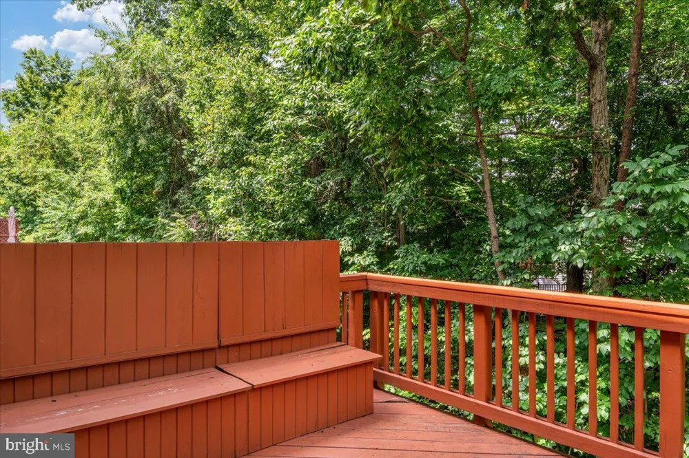 20547 WARBURTON BAY SQUARE #37 Sterling, VA 20165