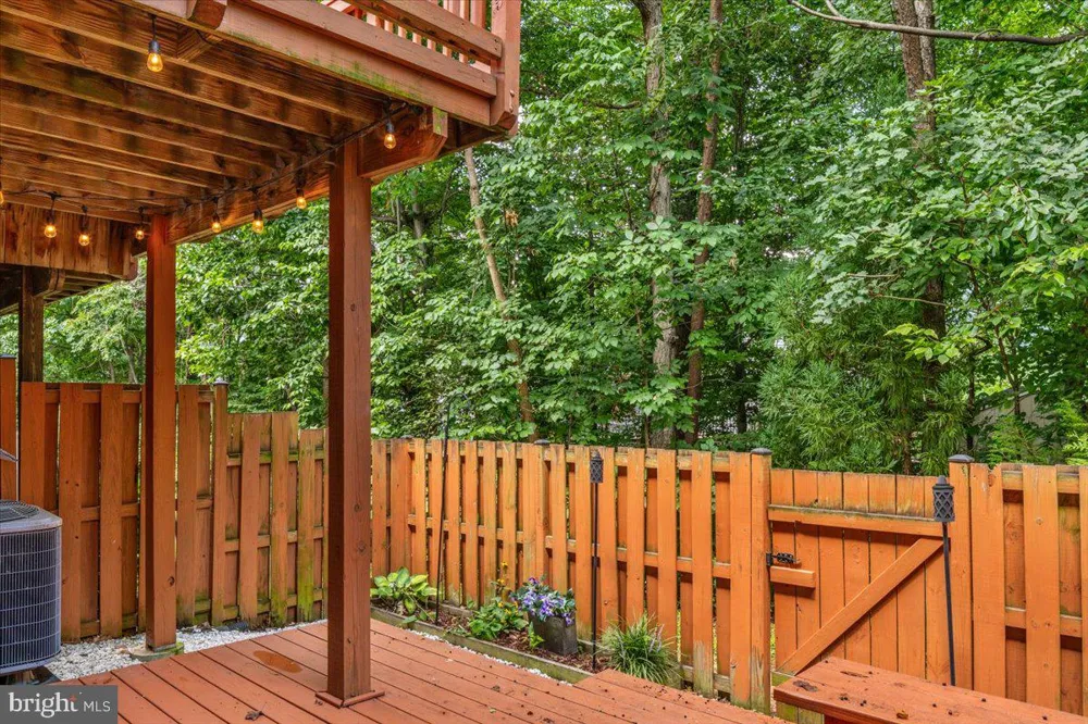 20547 WARBURTON BAY SQUARE #37 Sterling, VA 20165