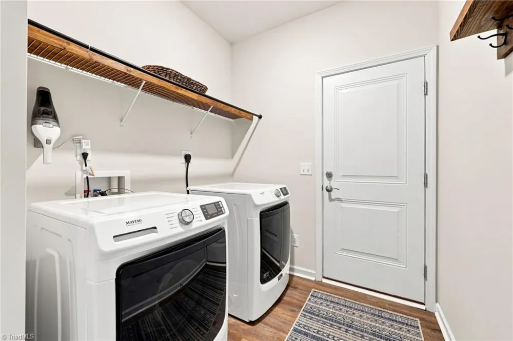 1023 Woodview Ridge Trail Lewisville, NC 27023