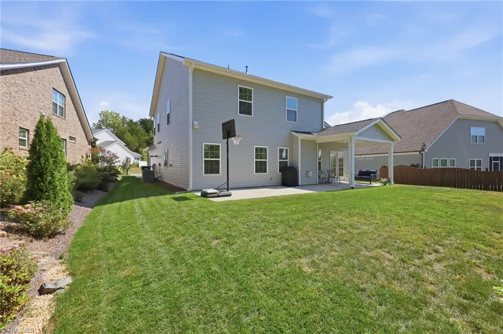 1023 Woodview Ridge Trail Lewisville, NC 27023