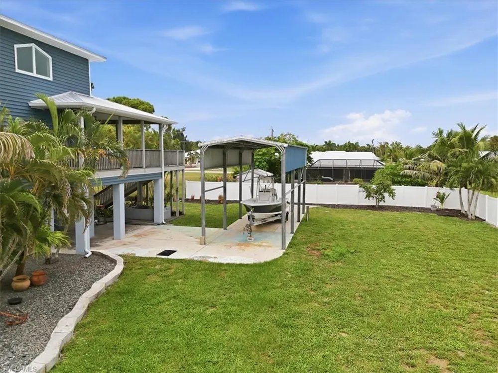 5711 Linden Lane Bokeelia, FL 33922