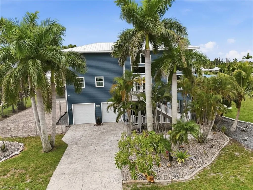 5711 Linden Lane Bokeelia, FL 33922