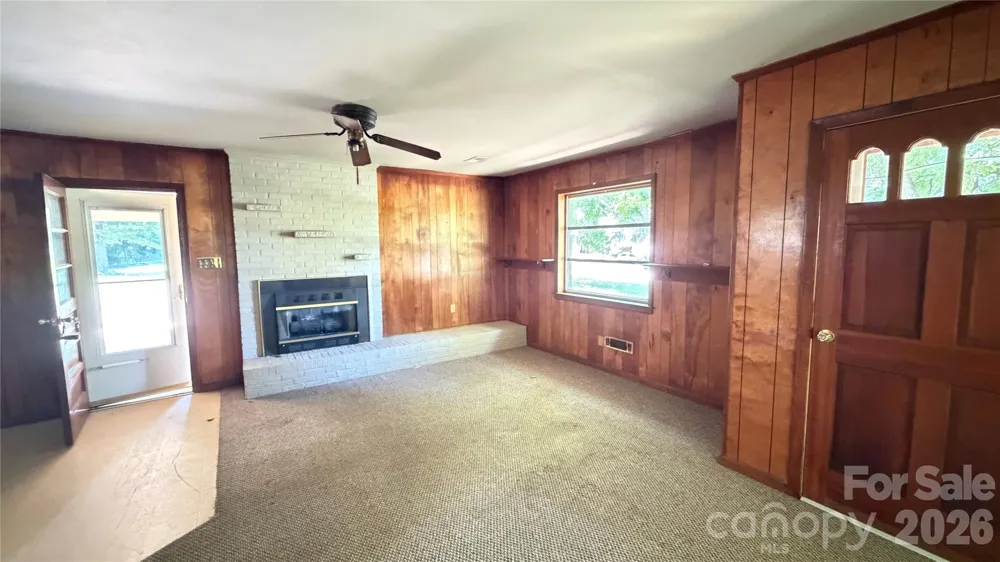 1515 Pleasant Plains Road Matthews, NC 28105