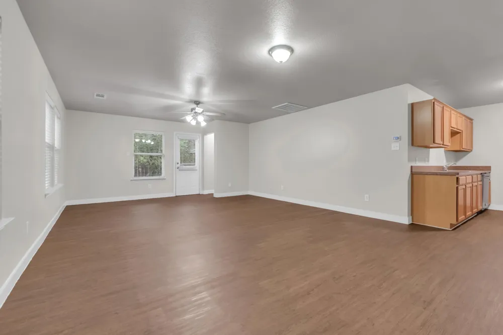 3517 Apple Valley Way Dallas, TX 75227