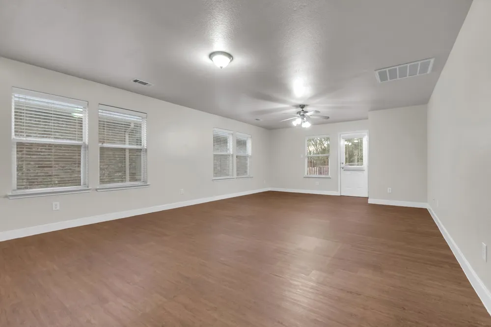 3517 Apple Valley Way Dallas, TX 75227