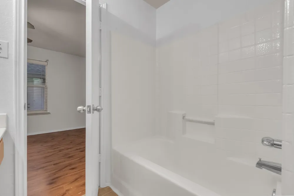 3517 Apple Valley Way Dallas, TX 75227