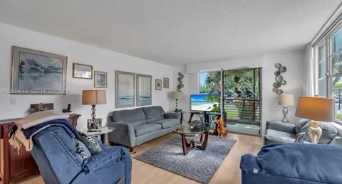 1300 Saint Charles Pl #L11
