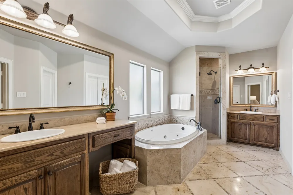8523 Lakemont Drive Dallas, TX 75209