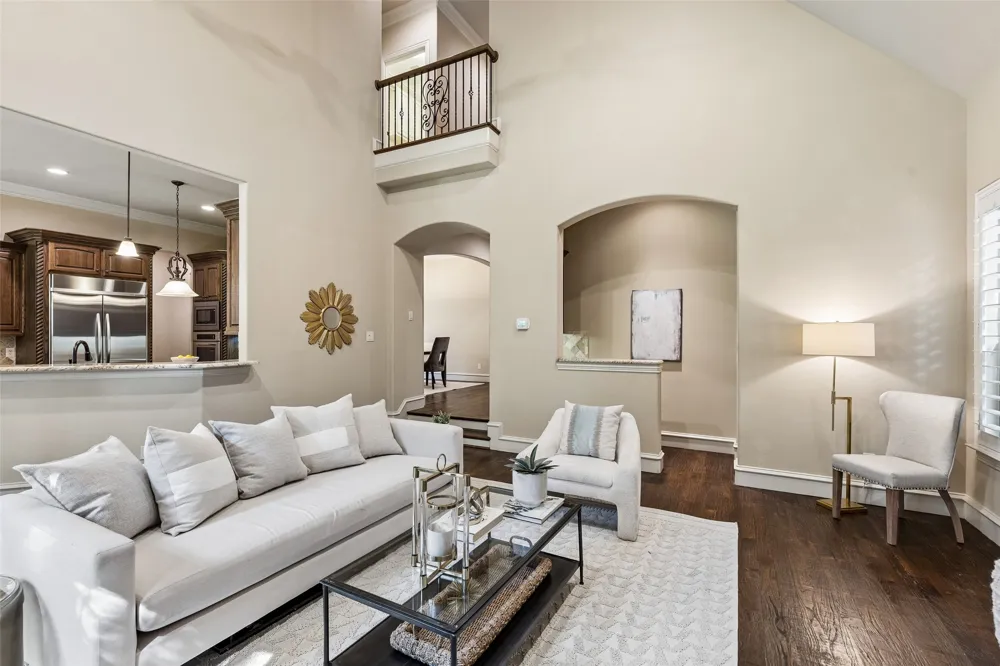 8523 Lakemont Drive Dallas, TX 75209