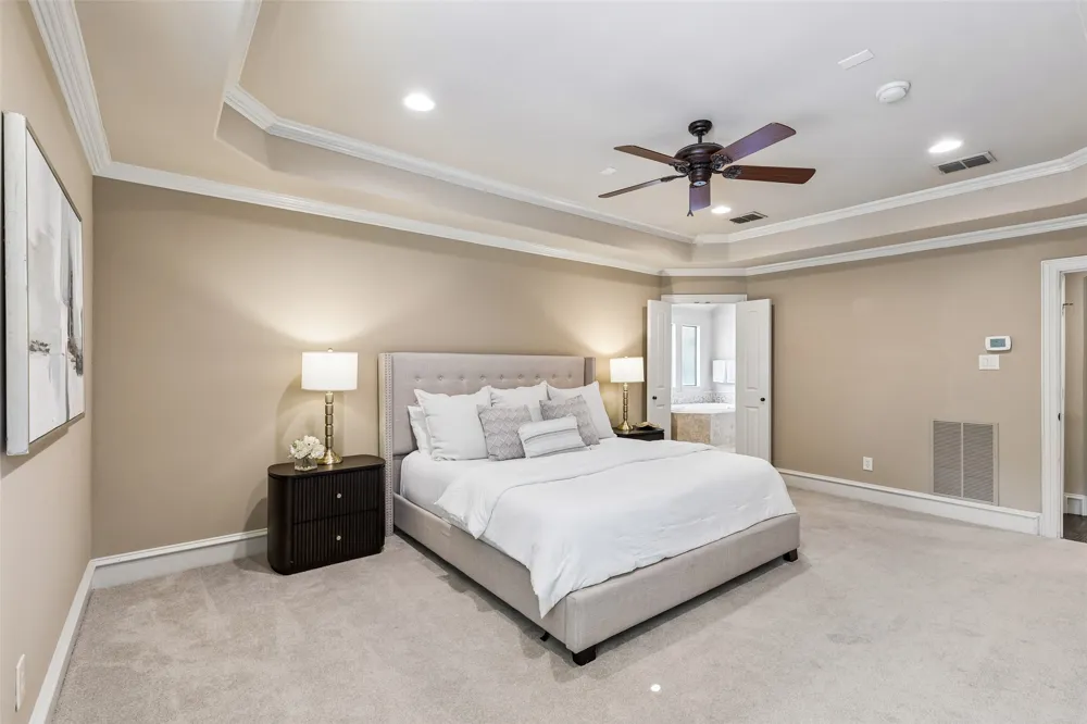 8523 Lakemont Drive Dallas, TX 75209