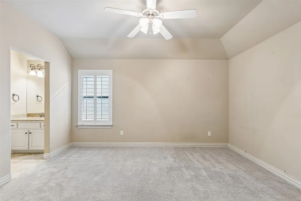 8523 Lakemont Drive Dallas, TX 75209