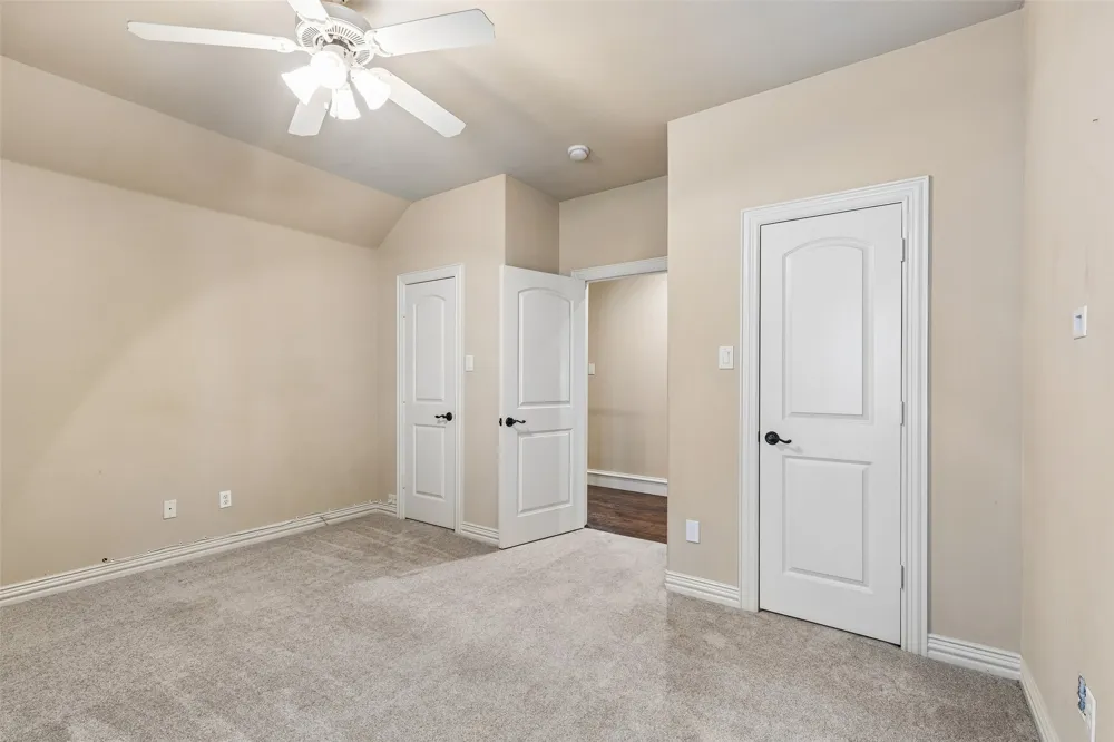 8523 Lakemont Drive Dallas, TX 75209