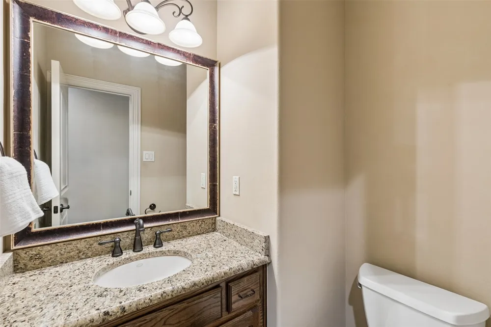 8523 Lakemont Drive Dallas, TX 75209