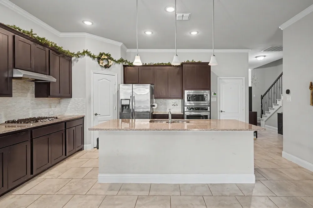 646 Harris Ridge Drive Arlington, TX 76002