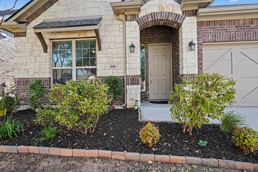 646 Harris Ridge Drive Arlington, TX 76002
