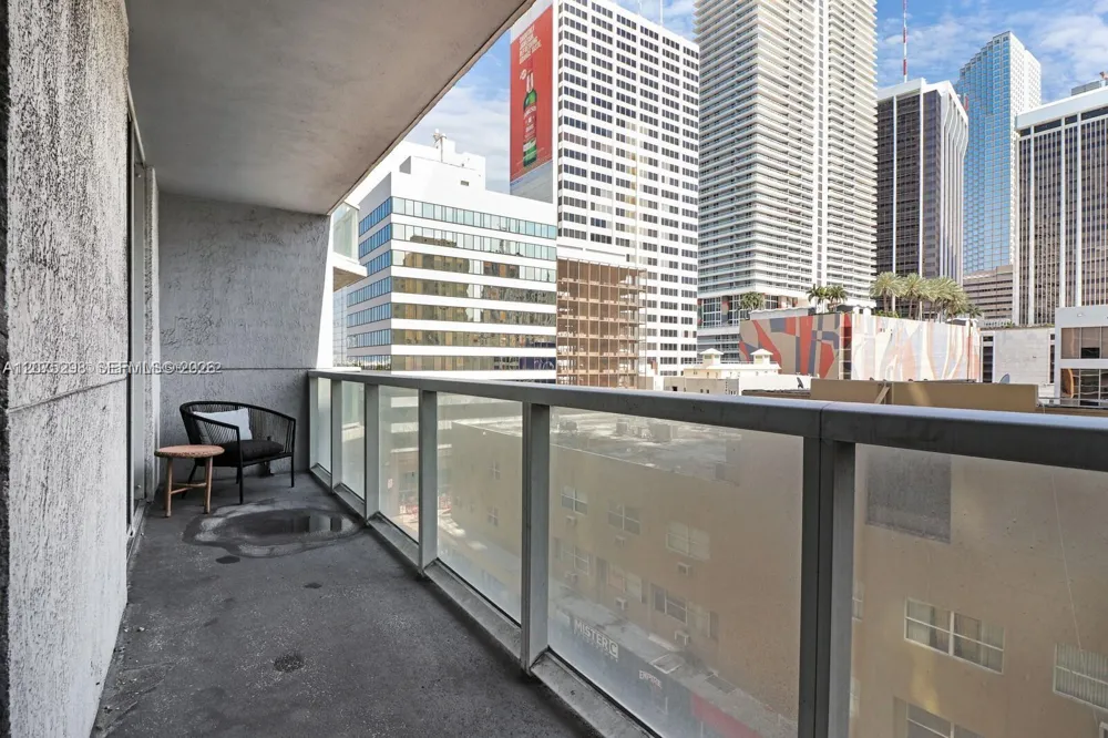 253 NE 2nd St #508 Miami, FL 33132