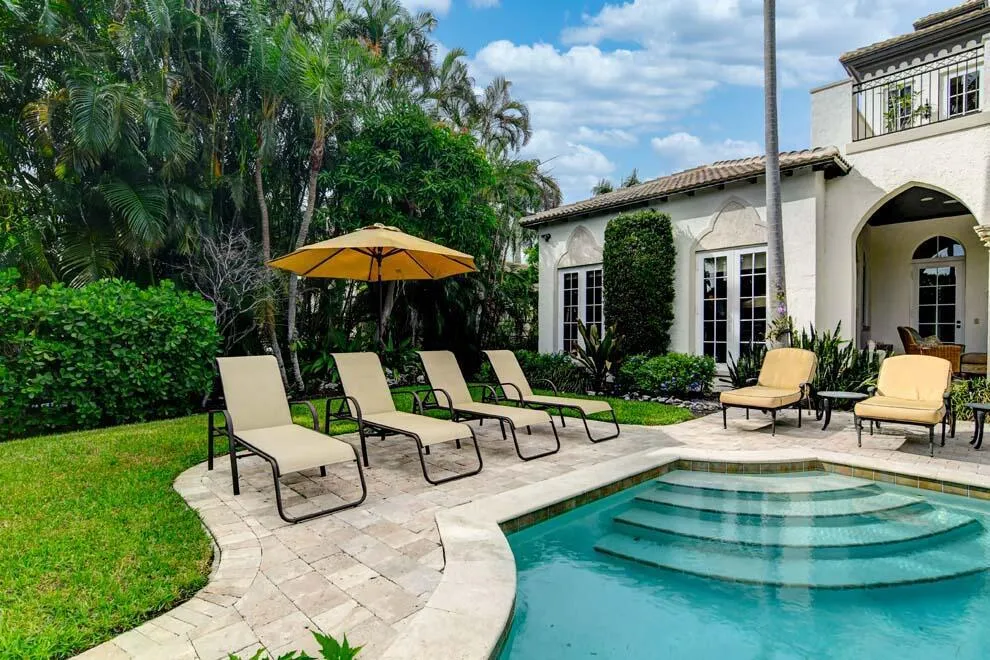 1054 MELALEUCA ROAD Delray Beach, FL 33483