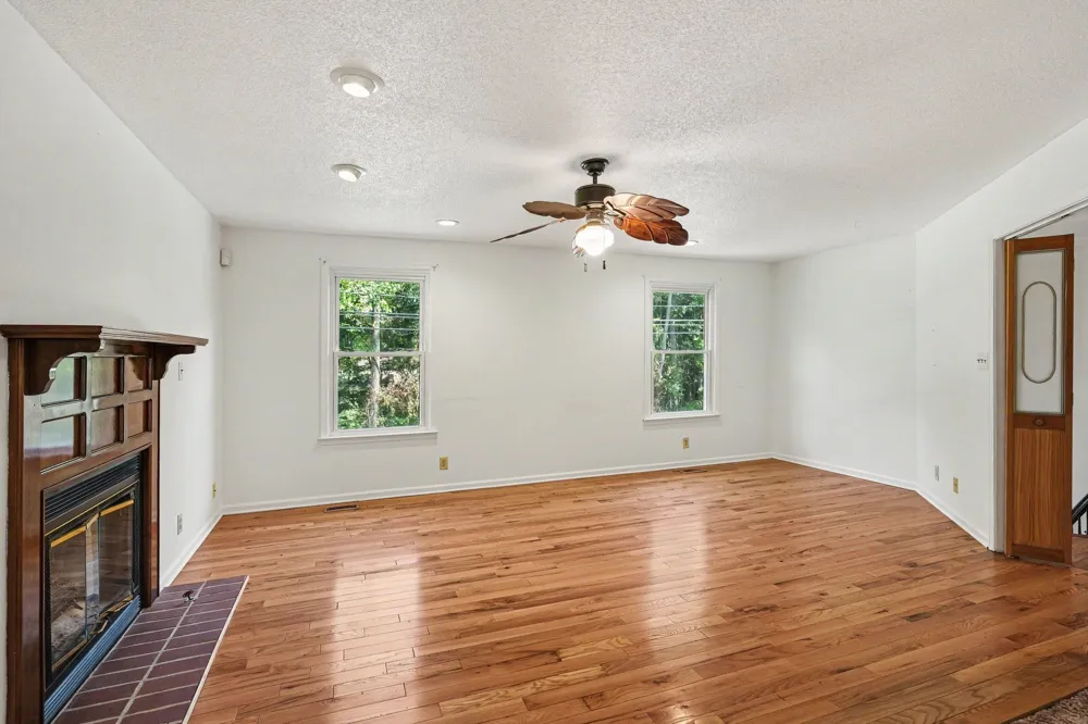 210 Pine Mountain Rd Clarksville, TN 37042