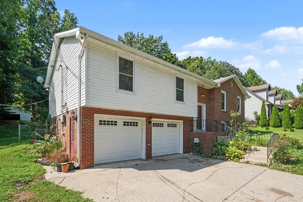 210 Pine Mountain Rd Clarksville, TN 37042