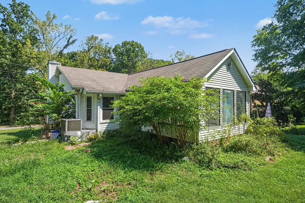 210 Pine Mountain Rd Clarksville, TN 37042