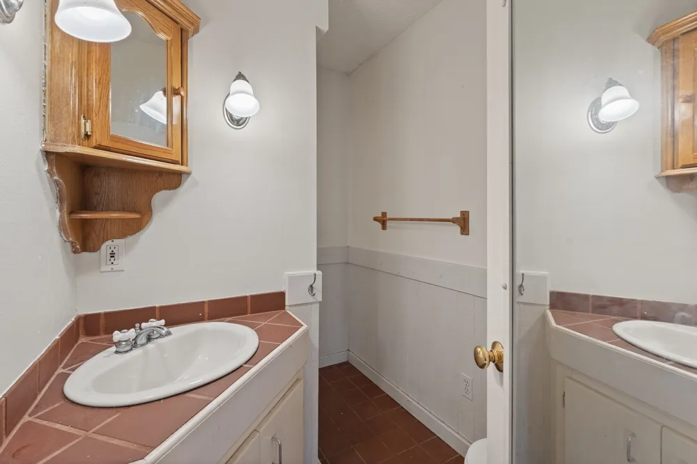 649 Parkridge Boulevard Burleson, TX 76028