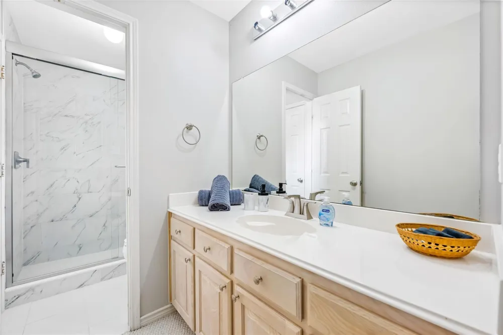 335 Linhurst Drive Murphy, TX 75094