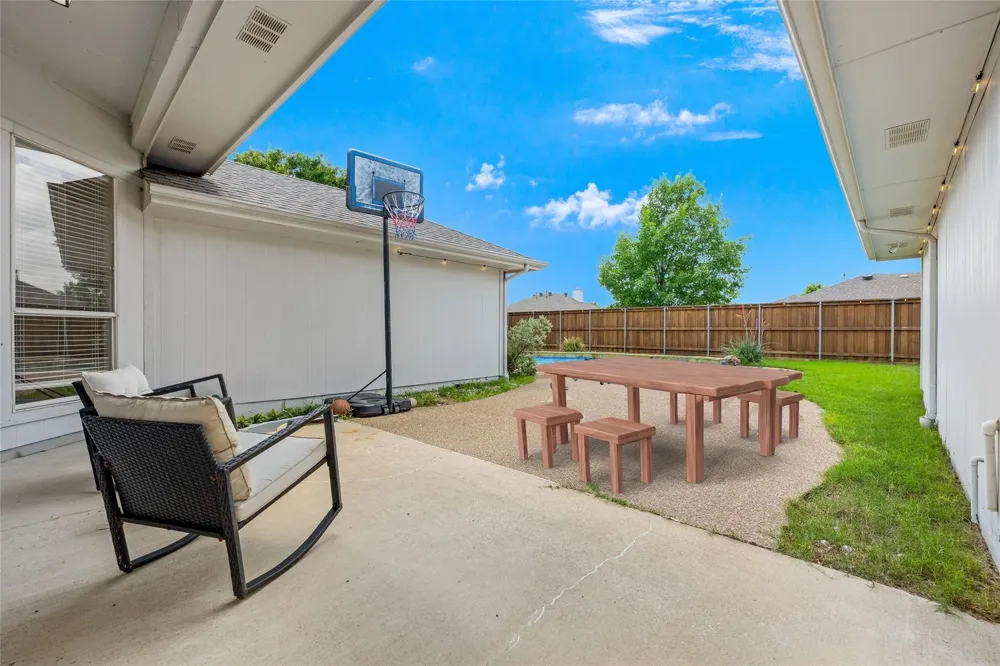 335 Linhurst Drive Murphy, TX 75094