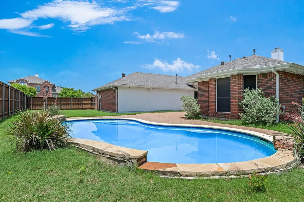 335 Linhurst Drive Murphy, TX 75094