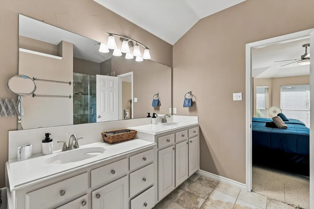 335 Linhurst Drive Murphy, TX 75094