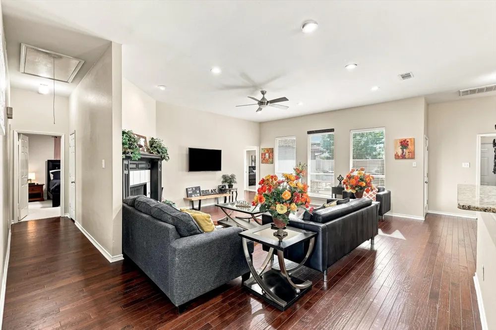 335 Linhurst Drive Murphy, TX 75094
