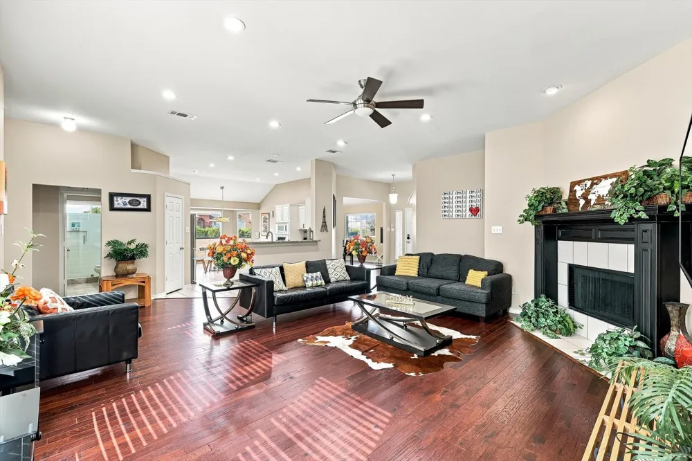 335 Linhurst Drive Murphy, TX 75094