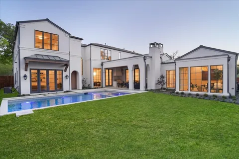 6031 Lupton Drive