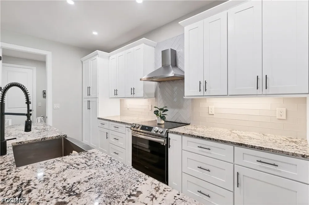 Meredith Road North Fort Myers, FL 33917