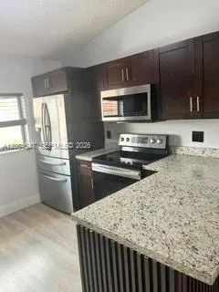 7820 W 29th Way #201 Hialeah, FL 33018