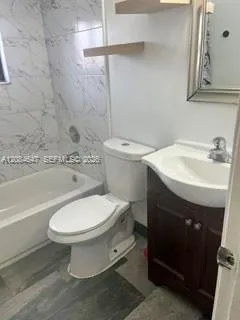 7820 W 29th Way #201 Hialeah, FL 33018